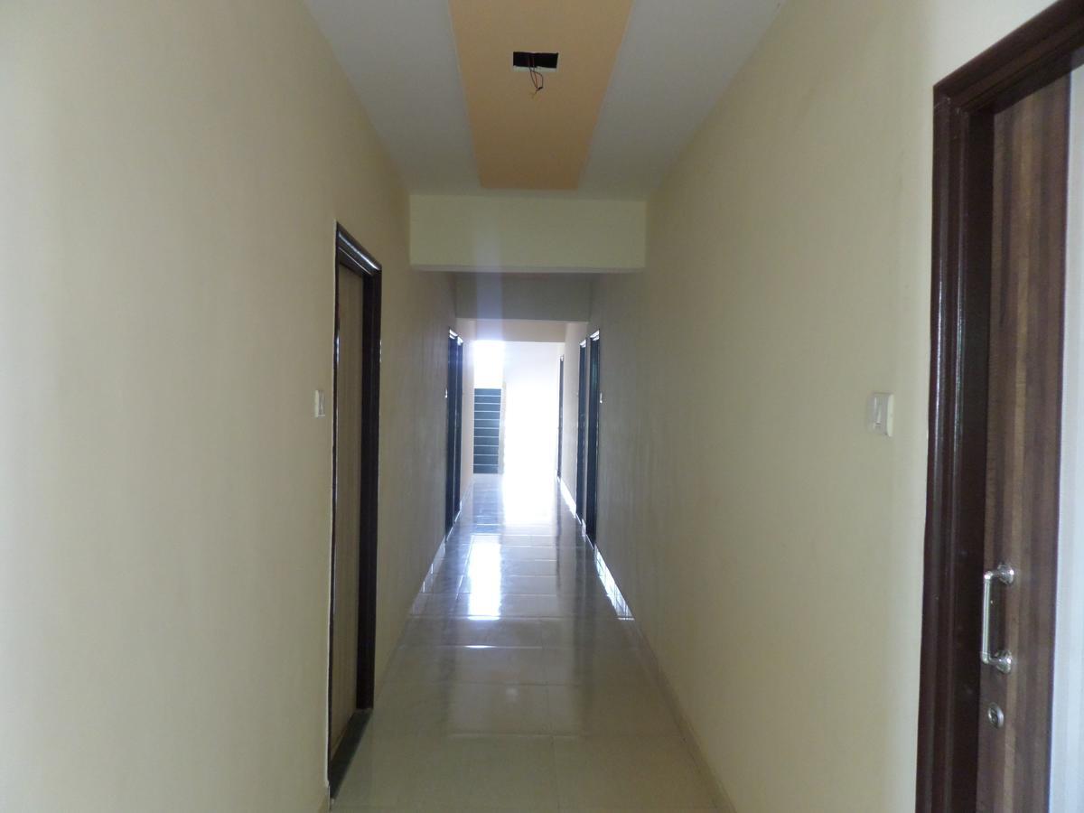 Hotel Riya-Raj Lodging Titwala Екстер'єр фото